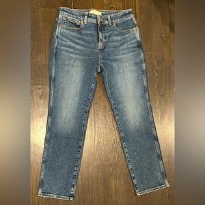 Petite Curvy Mid-Rise Stovepipe Jeans in Deming Wash, size P29